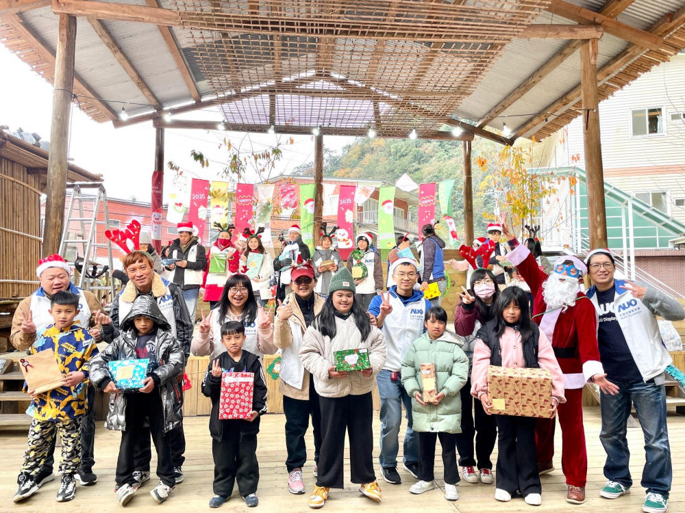 友達永續基金會號召「圓夢計畫」行動連續23年，由同仁凝聚內部愛心與資源送往偏鄉，累積為逾萬名兒童圓夢，實踐友達共創共好的永續精神。